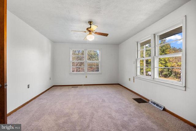 687 HIXBURG ROAD, Pamplin, VA 23958