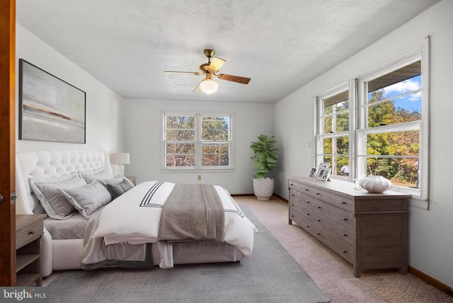 687 HIXBURG ROAD, Pamplin, VA 23958