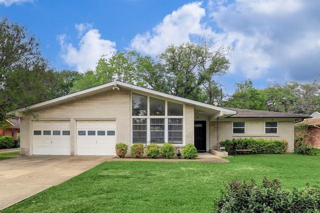7622 Richmond Avenue, Houston, TX 77063