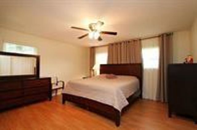 7622 Richmond Avenue, Houston, TX 77063