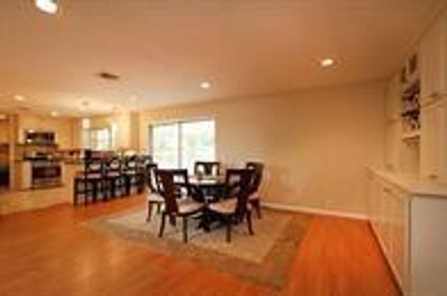 7622 Richmond Avenue, Houston, TX 77063