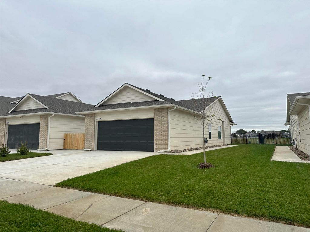 4527 N Sandplum, Wichita, KS 67205