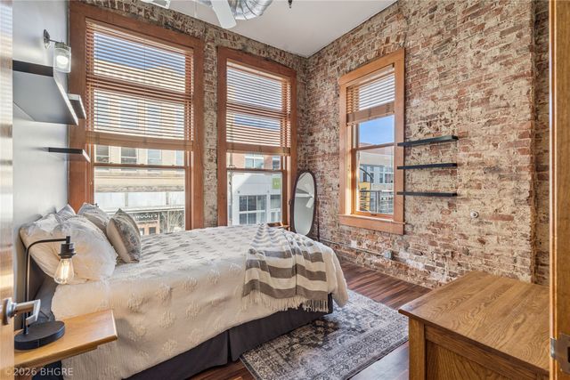 507 E Locust Street 210, Des Moines, IA 50309