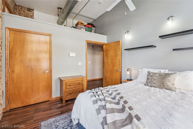 507 E Locust Street 210, Des Moines, IA 50309