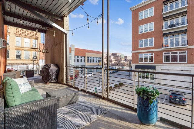 507 E Locust Street 210, Des Moines, IA 50309
