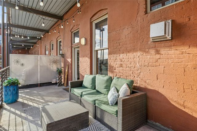 507 E Locust Street 210, Des Moines, IA 50309