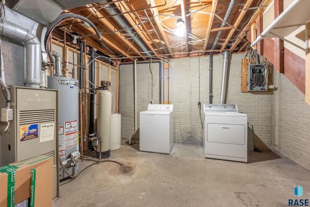 6305 W 58th St Street, Sioux Falls, SD 57106