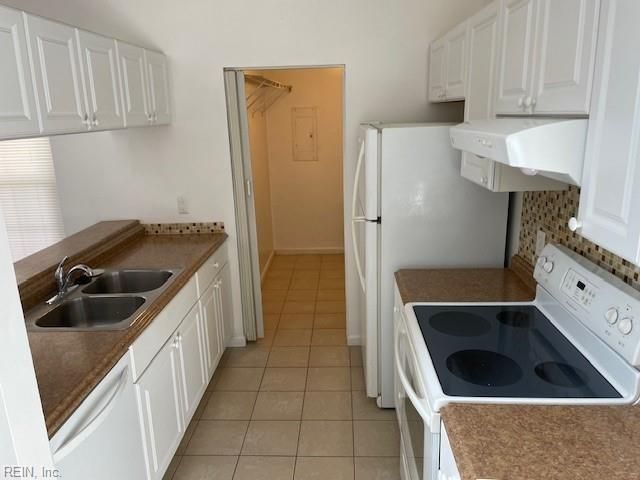 302 Thalia Station CT, Virginia Beach, VA 23452