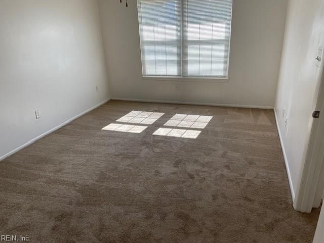 302 Thalia Station CT, Virginia Beach, VA 23452