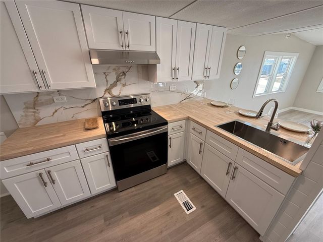 1800 ENGLEWOOD ROAD 136, Englewood, FL 34223