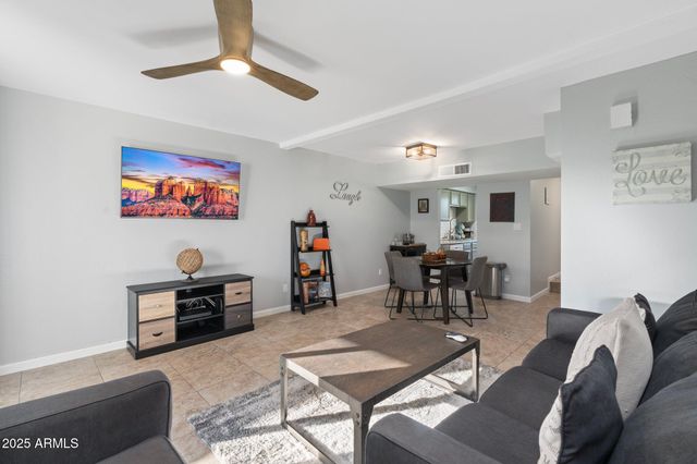 4026 N PARKWAY Avenue, Scottsdale, AZ 85251