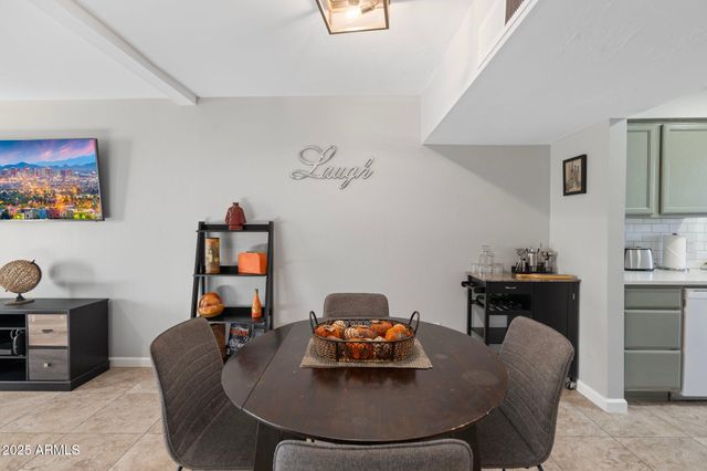 4026 N PARKWAY Avenue, Scottsdale, AZ 85251