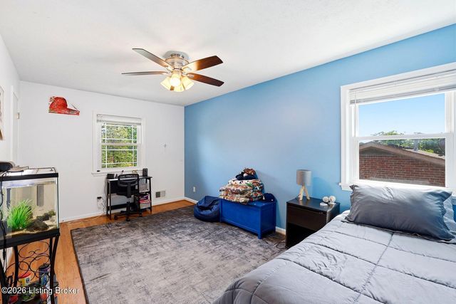 9805 Lanesboro Way, Louisville, KY 40242