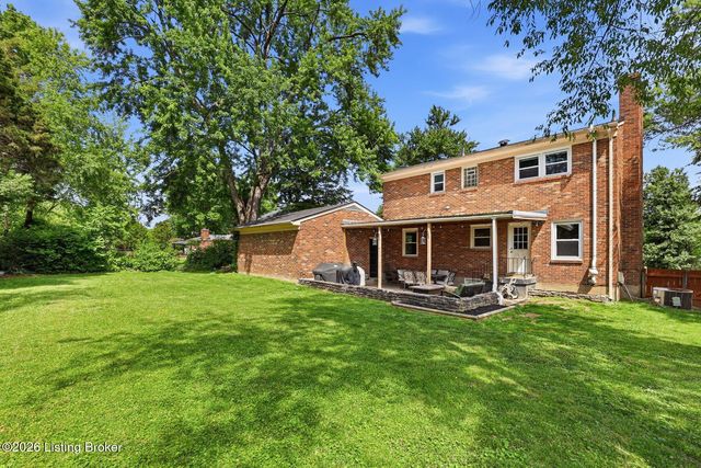 9805 Lanesboro Way, Louisville, KY 40242