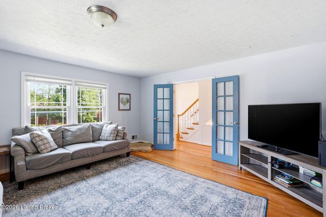 9805 Lanesboro Way, Louisville, KY 40242