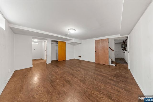 35 7th Avenue, Passaic, NJ 07055