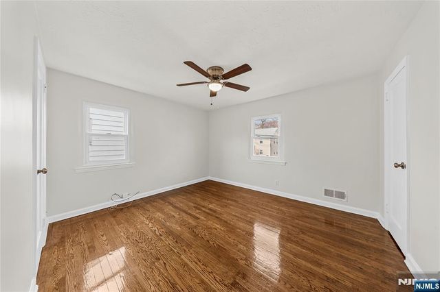 35 7th Avenue, Passaic, NJ 07055