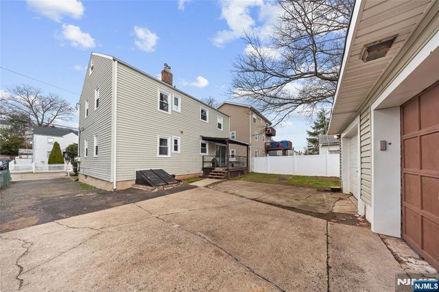 35 7th Avenue, Passaic, NJ 07055