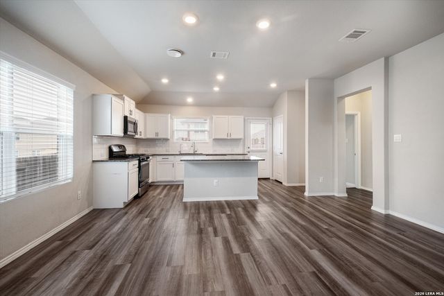 6139 AKIN PL, San Antonio, TX 78261