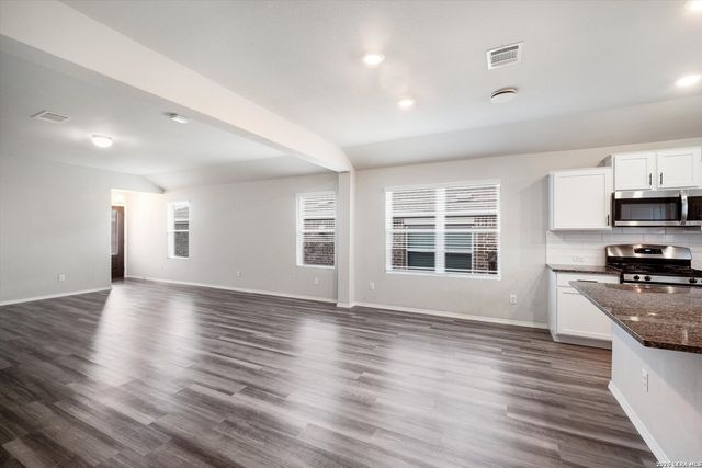 6139 AKIN PL, San Antonio, TX 78261