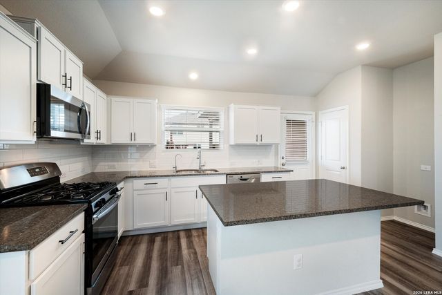 6139 AKIN PL, San Antonio, TX 78261