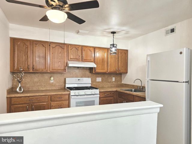 7125 LINDBERGH BLVD, Philadelphia, PA 19153