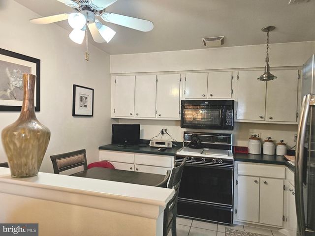 7125 LINDBERGH BLVD, Philadelphia, PA 19153