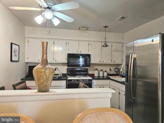 7125 LINDBERGH BLVD, Philadelphia, PA 19153