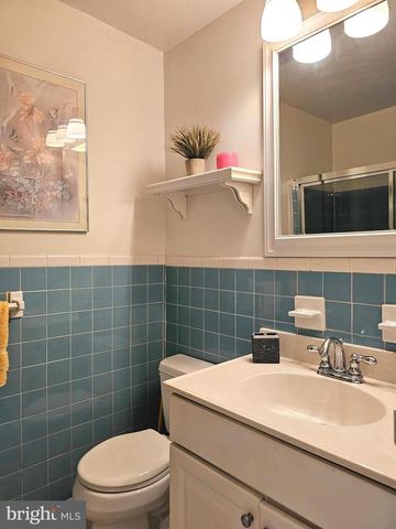 7125 LINDBERGH BLVD, Philadelphia, PA 19153