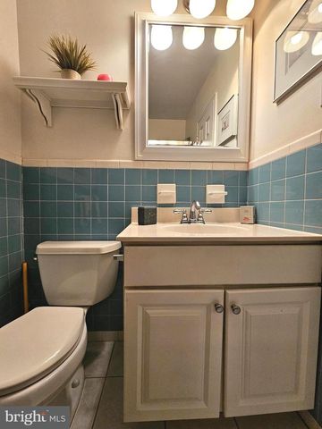 7125 LINDBERGH BLVD, Philadelphia, PA 19153