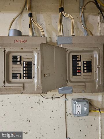 7125 LINDBERGH BLVD, Philadelphia, PA 19153