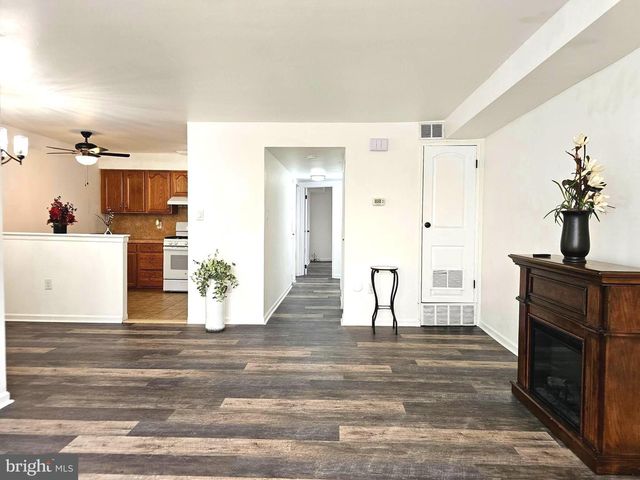 7125 LINDBERGH BLVD, Philadelphia, PA 19153