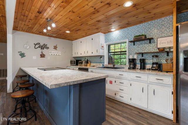 1254 W New Era Rd, Sevierville, TN 37876