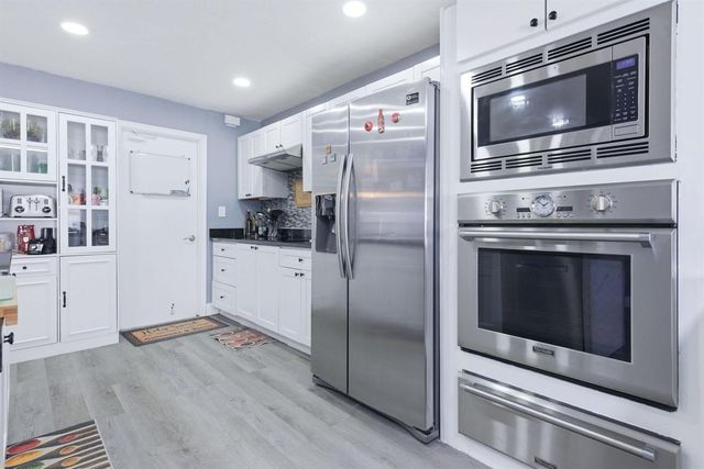 23287 SW 60th Avenue, Boca Raton, FL 33428