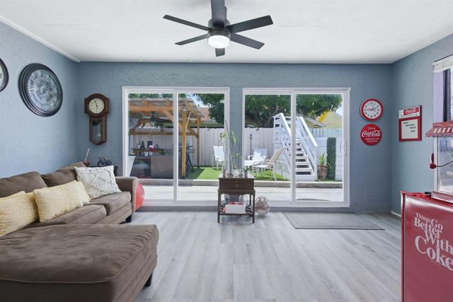 23287 SW 60th Avenue, Boca Raton, FL 33428