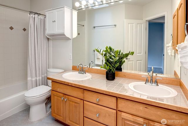 13205 218th Avenue NE, Woodinville, WA 98077