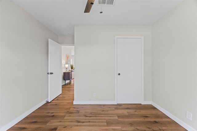 6211 Palm CIR, Austin, TX 78741