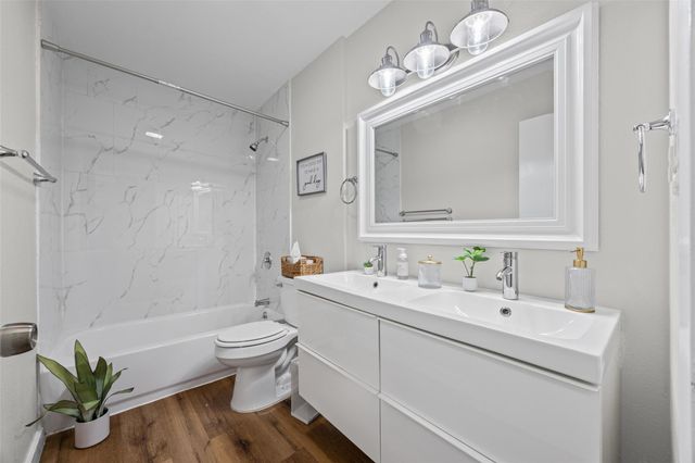 6211 Palm CIR, Austin, TX 78741