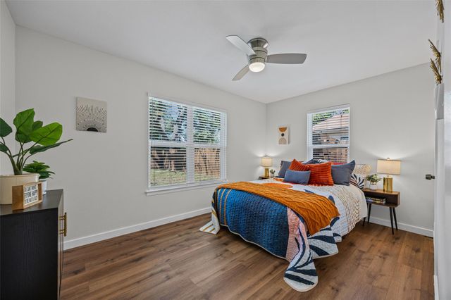 6211 Palm CIR, Austin, TX 78741