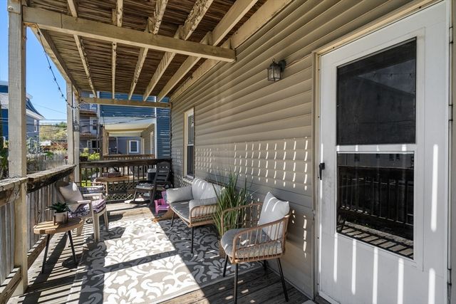 9 Aldwin Rd 1, Boston, MA 02131