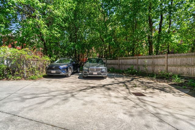 9 Aldwin Rd 1, Boston, MA 02131