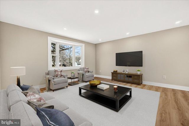 19158 DOWDEN CIR, Poolesville, MD 20837