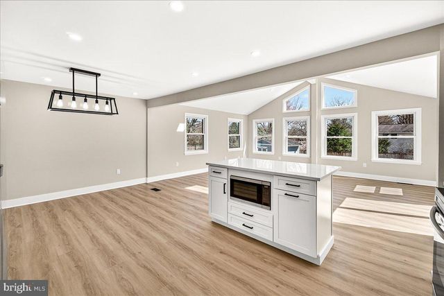 19158 DOWDEN CIR, Poolesville, MD 20837