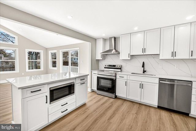 19158 DOWDEN CIR, Poolesville, MD 20837