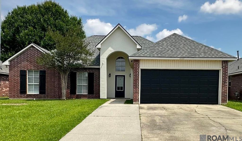 11333 Hampton Ct, Denham Springs, LA 70726