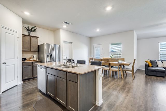 904 Stockton Pass Lane, Princeton, TX 75407