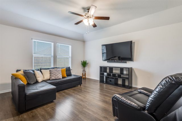 904 Stockton Pass Lane, Princeton, TX 75407