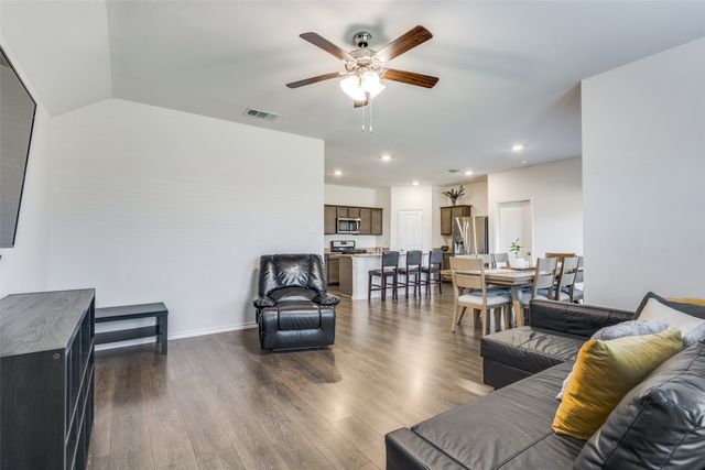 904 Stockton Pass Lane, Princeton, TX 75407