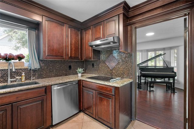 18003 Shadow Valley Drive, Spring, TX 77379