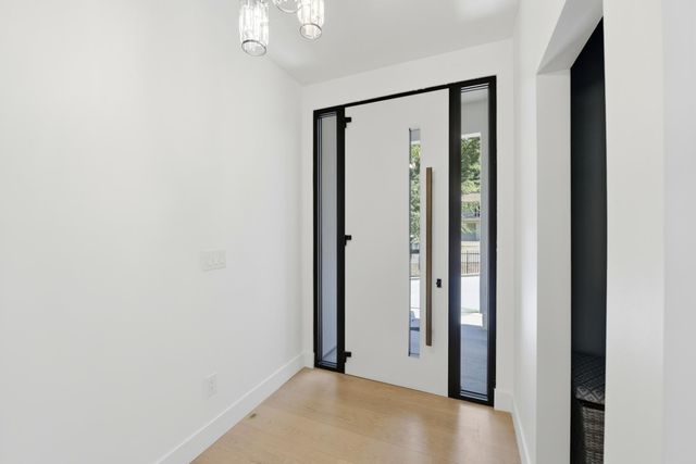 8061 Grand Ave, Fair Oaks, CA 95628
